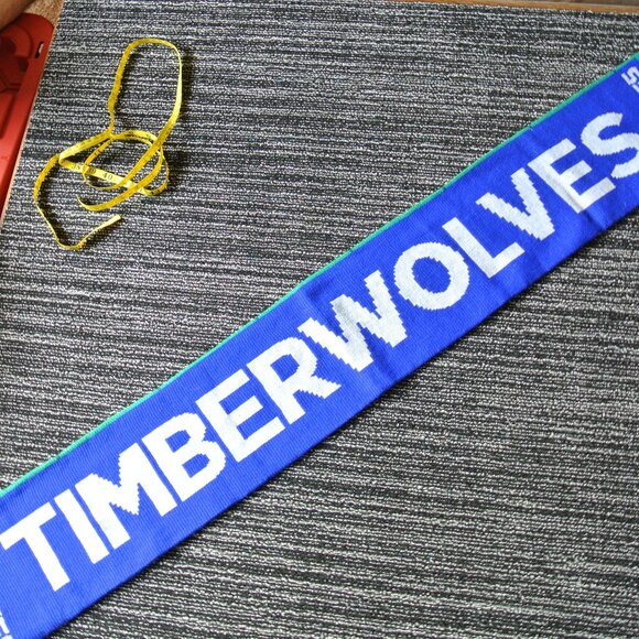 Minnesota Timberwolves NBA Scarf - Picture 3 of 5